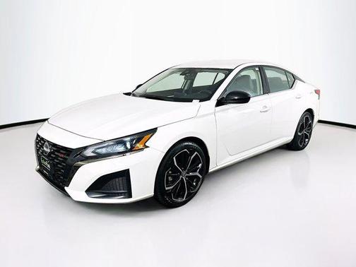 2024 Nissan Altima SR FWD