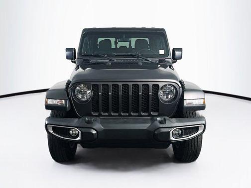 2022 Jeep Gladiator Sport S
