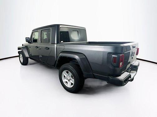 2022 Jeep Gladiator Sport S