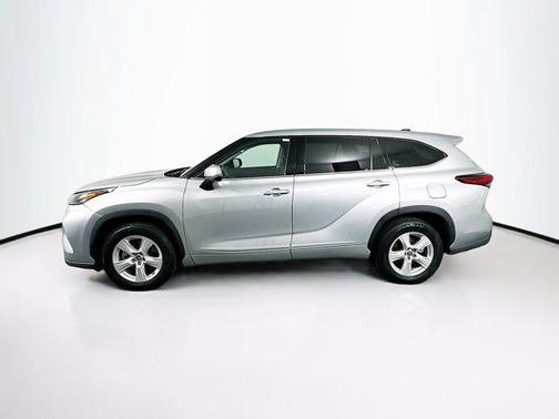 2022 Toyota Highlander L
