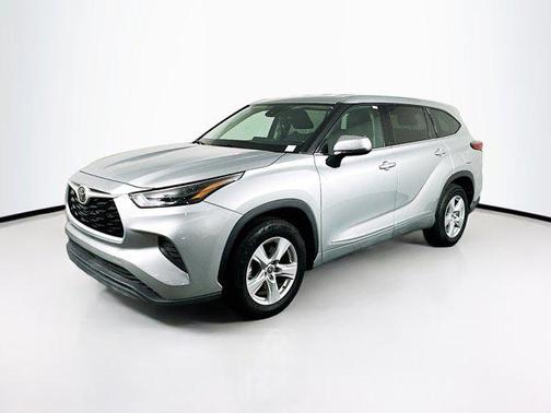 2022 Toyota Highlander L