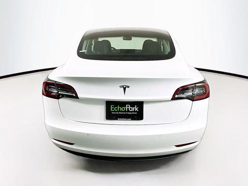 2022 Tesla Model 3 Standard Range