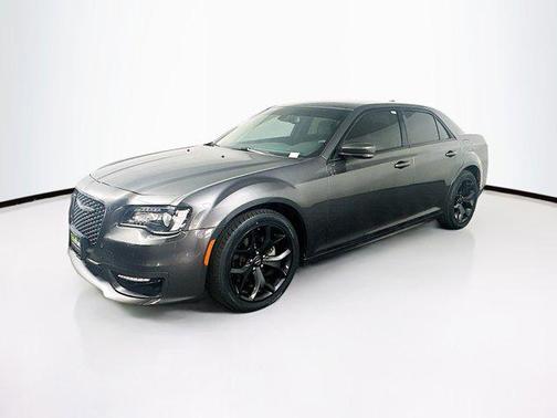 2022 Chrysler 300 Touring