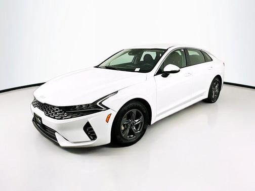 2023 Kia K5 LXS