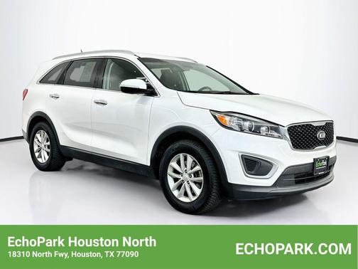 Snow White Pearl 2018 Kia Sorento LX