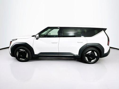 2024 Kia EV9 Light Long Range