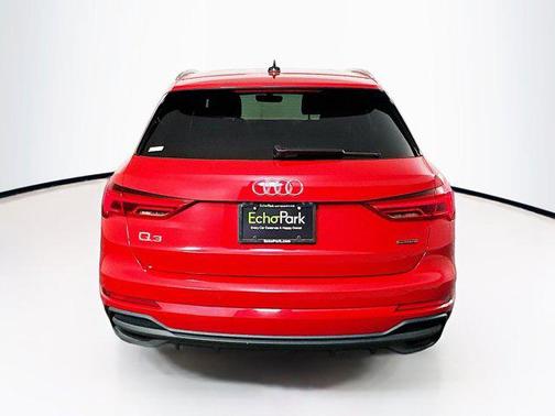2024 Audi Q3 Premium 45 TFSI S line quattro Tiptronic