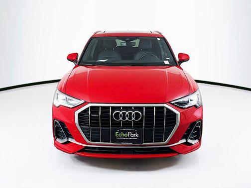 2024 Audi Q3 Premium 45 TFSI S line quattro Tiptronic