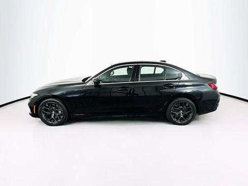 2025 BMW 330 i xDrive