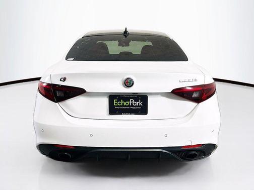 2022 Alfa Romeo Giulia Ti