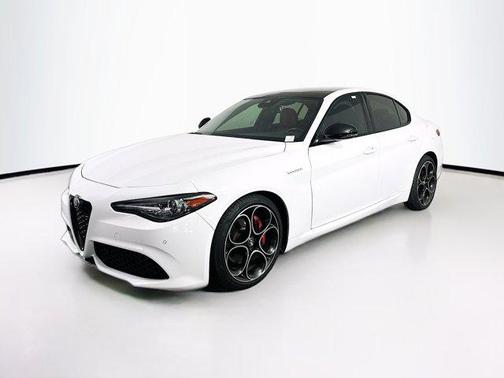 2022 Alfa Romeo Giulia Ti