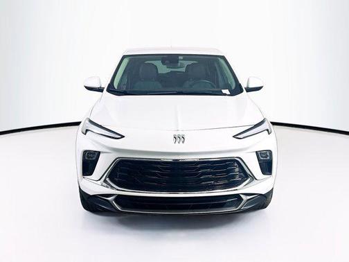 Summit White 2025 Buick Encore GX Preferred