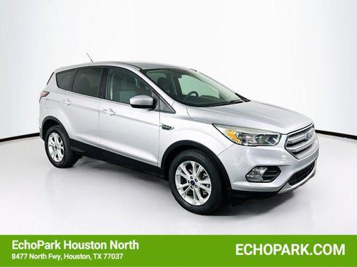 Ingot Silver Metallic 2017 Ford Escape SE