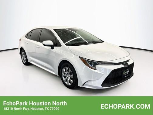 White 2022 Toyota Corolla LE