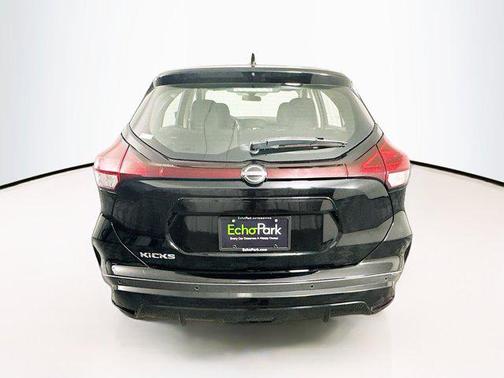 2022 Nissan Kicks S