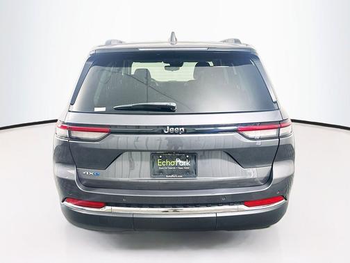 Baltic Gray Metallic Clearcoat 2022 Jeep Grand Cherokee 4xe Base