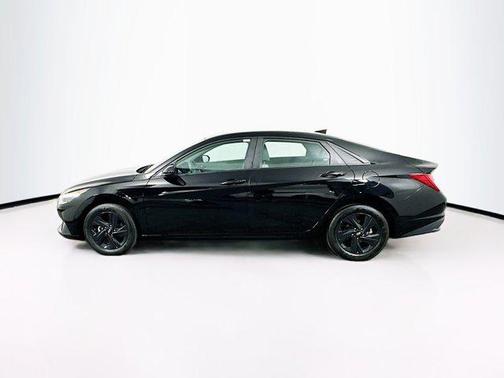 2023 Hyundai ELANTRA HEV Blue