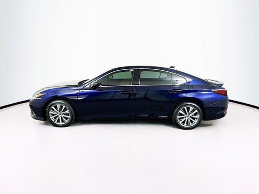 2020 Lexus ES 300h Base