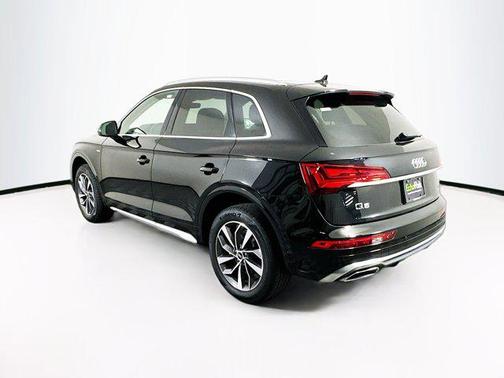 2022 Audi Q5 45 S line Premium