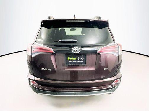 2017 Toyota RAV4 SE