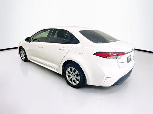 Ice Cap 2025 Toyota Corolla LE