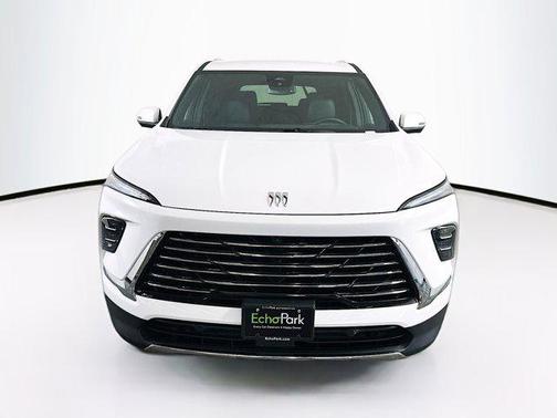 2025 Buick Enclave Preferred FWD