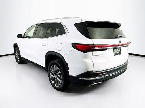 2025 Buick Enclave Preferred FWD