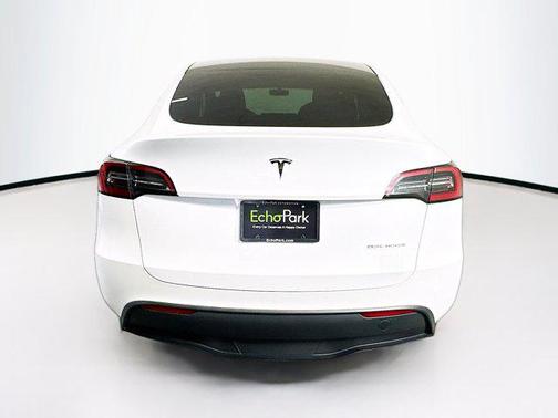 Pearl White Multi-Coat 2023 Tesla Model Y Long Range Dual Motor All-Wheel Drive