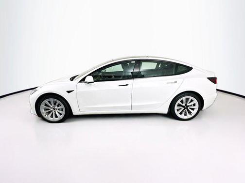2022 Tesla Model 3 Standard Range