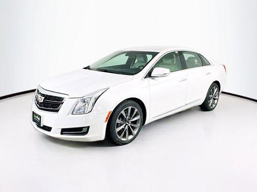 Crystal White Tricoat 2016 Cadillac XTS Standard