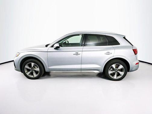 2022 Audi Q5 40 Premium Plus
