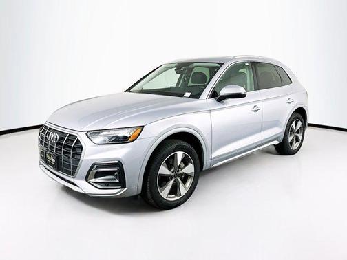 2022 Audi Q5 40 Premium Plus