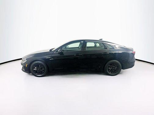 Aurora Black Pearl 2025 Kia K5 LXS