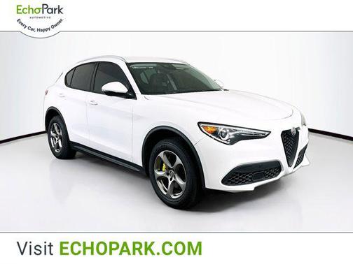 2021 Alfa Romeo Stelvio Base