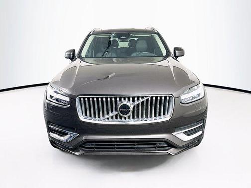 2024 Volvo XC90 B6 Plus Bright Theme 7-Seater