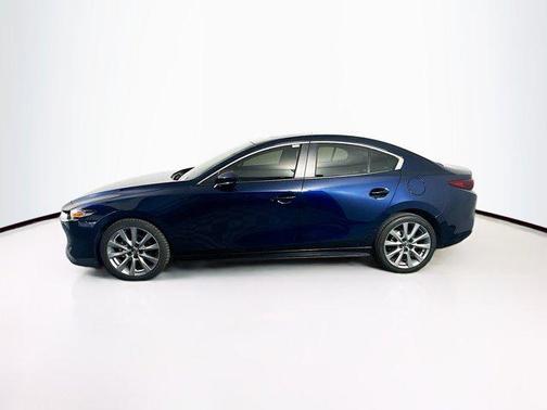 2023 Mazda Mazda3 FWD w/Preferred Package