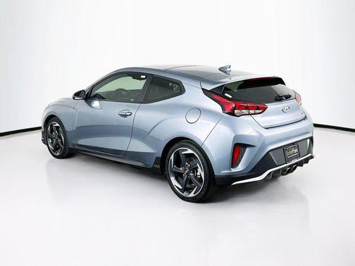 2019 Hyundai Veloster Base