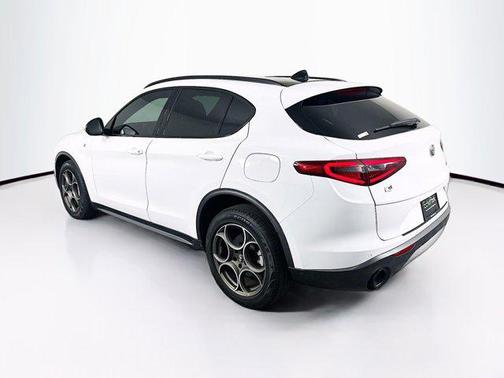 2022 Alfa Romeo Stelvio Ti