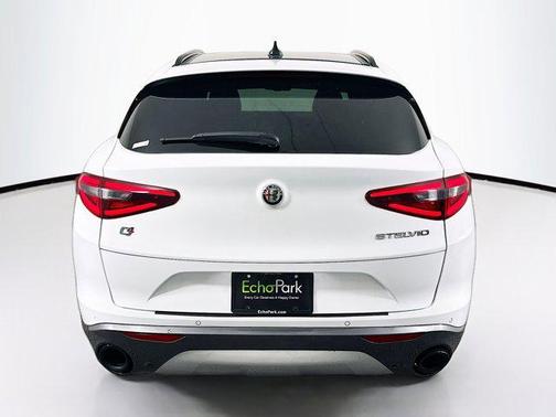 2022 Alfa Romeo Stelvio Ti
