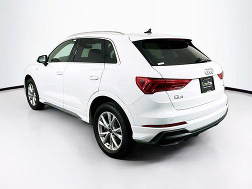 2024 Audi Q3 Premium 45 TFSI S line quattro Tiptronic