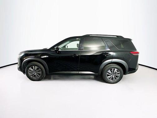 2025 Nissan Pathfinder SV FWD
