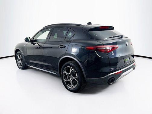 2022 Alfa Romeo Stelvio Ti