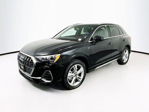 2022 Audi Q3 45 S line Premium