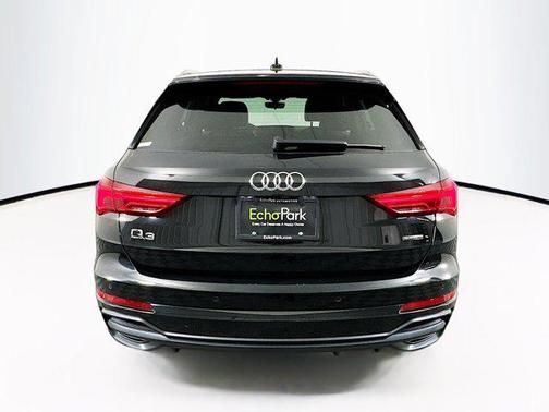 2022 Audi Q3 45 S line Premium