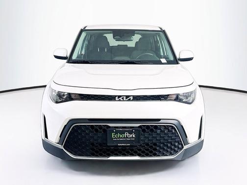 Snow White Pearl 2025 Kia Soul LX