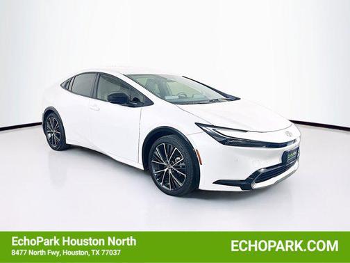 2025 Toyota Prius XLE