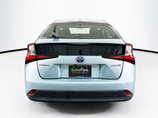 2021 Toyota Prius LE
