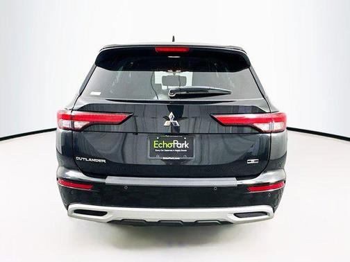 2023 Mitsubishi Outlander SE Special Edition 2WD