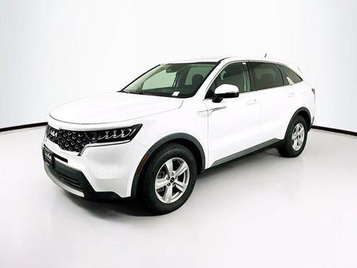 2022 Kia Sorento LX