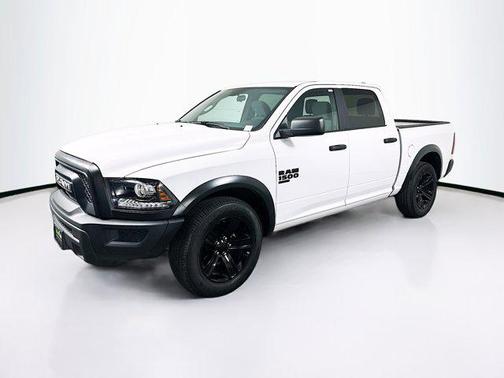 2024 RAM 1500 Classic Warlock Crew Cab 4x2 5'7' Box